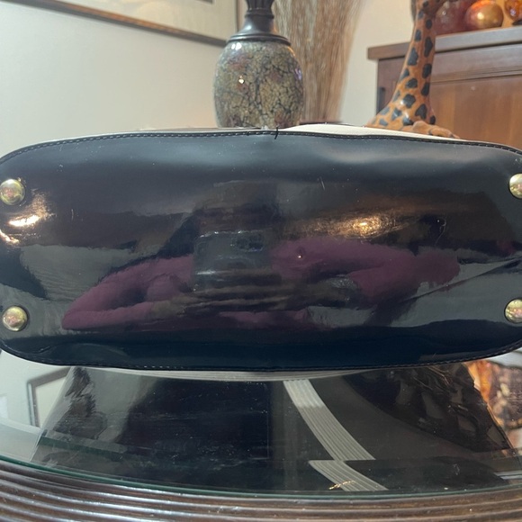 Anne Klein Black and Cream leather Structured Shoulder Bag Sleek Lux Pre-owned​​ - Picture 7 of 13